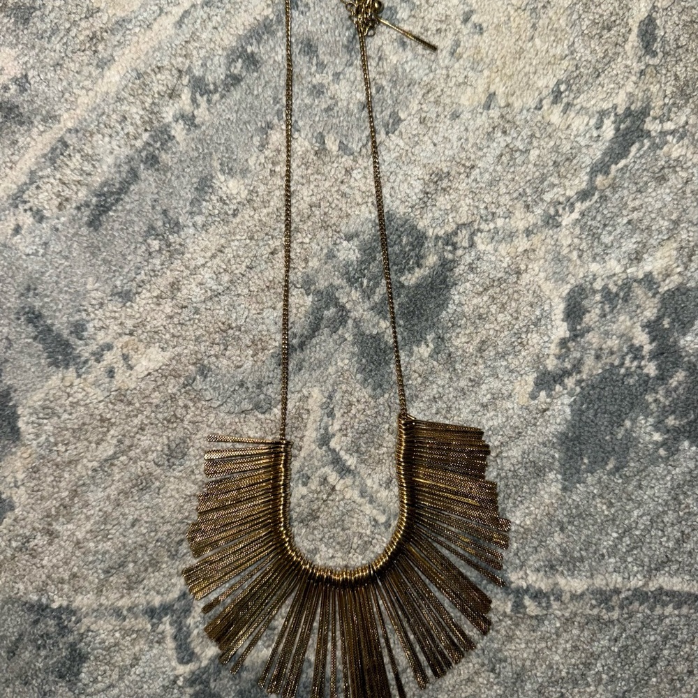 Elegant Gold Fringe Necklace